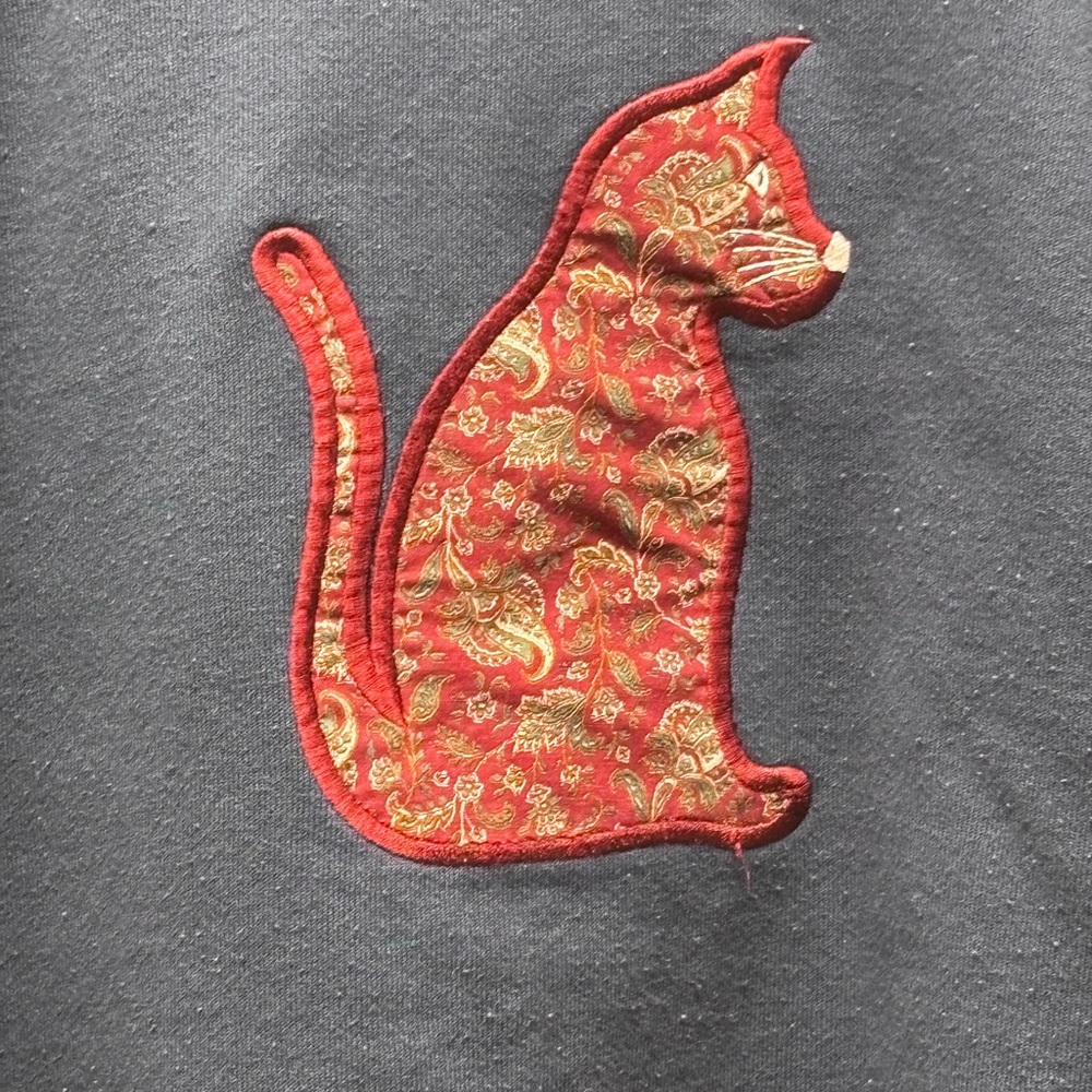 Vintage Hanes Activewear Blue Cat Appliqué Sweatshirt – Size Large – Made in USA - Picture 2 of 9